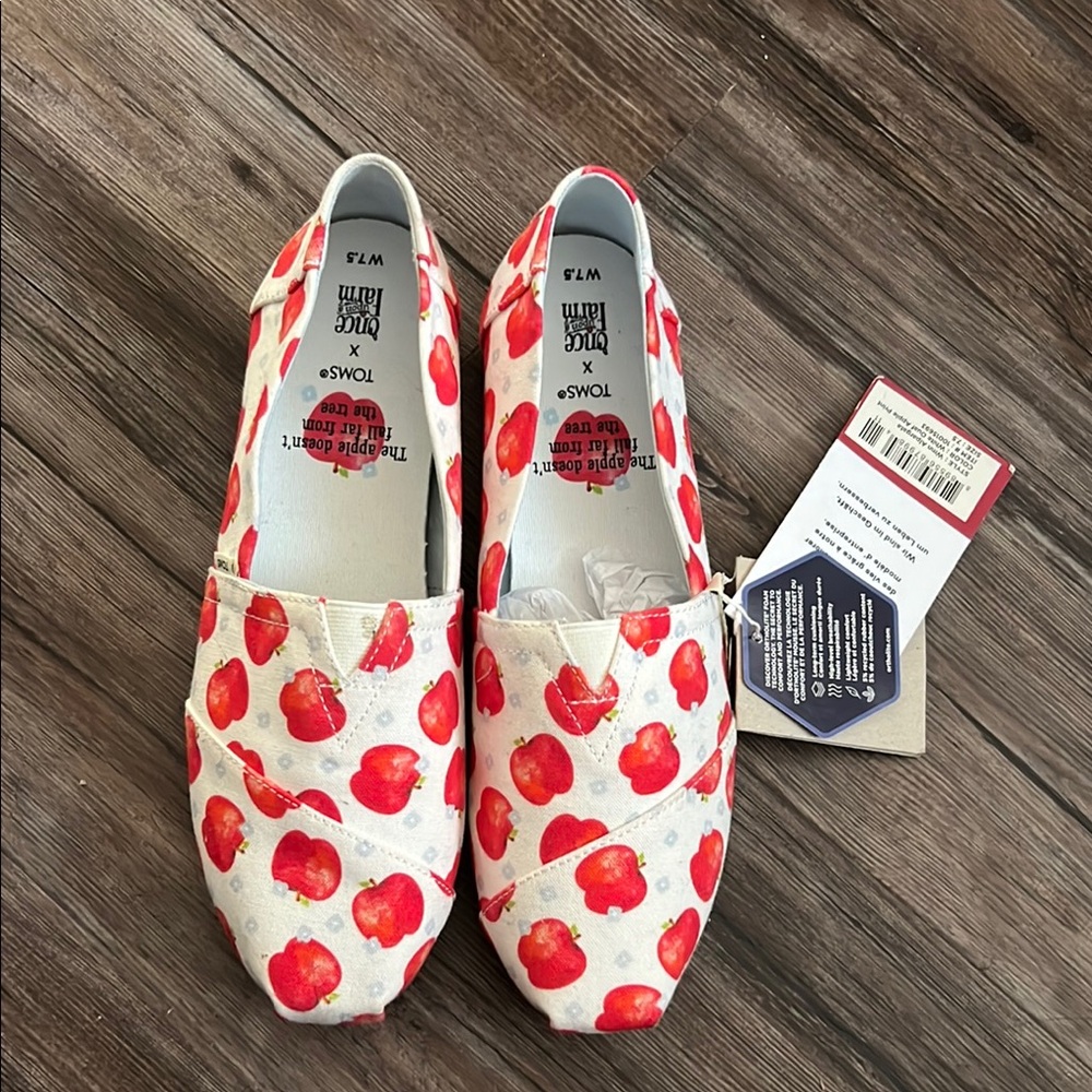 Toms Women's Apple Print Shoes